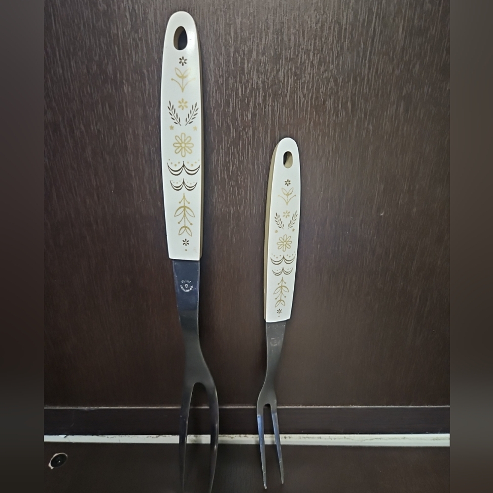 Vintage 2  Flint Arrowhead  Harvest Wheat Meat Serving Carving Fork Utensil MCM